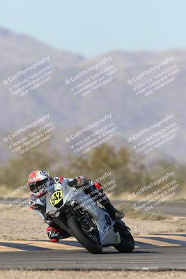 media/Dec-04-2025-Racers Edge (Thu) [[5ebc9f124d]]/3-B Group/1-Session 1 (Turn 7)/